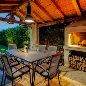 Apartman Fe, Malinska